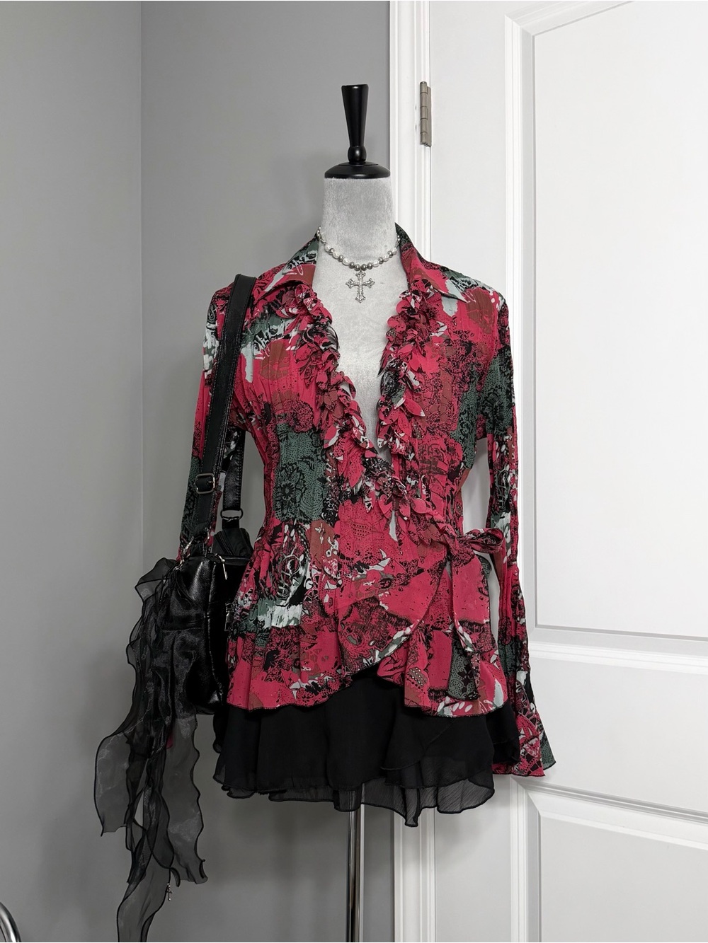 Y2K Studio 1940 Kimono Style Tied Wrap Blouse in a Raspberry Floral Graphic